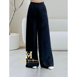 R1 - Regular Pants Black Tô Châu Silk (Quần Đen Ống Xéo Lụa Tô Châu)
