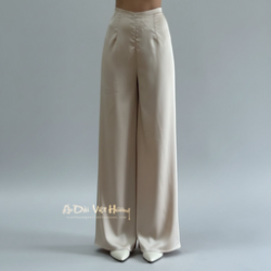 R18 - Regular Pants Creamy Tô Châu Silk (Quần Tô Châu ống xéo)